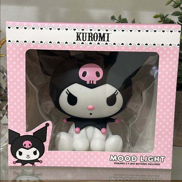 Sanrio Kuromi Figural Mood Light — BoxLunch Exclusive - Picture 7 of 12
